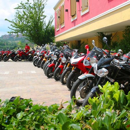 Hotel La Meridiana أوربينو المظهر الخارجي الصورة