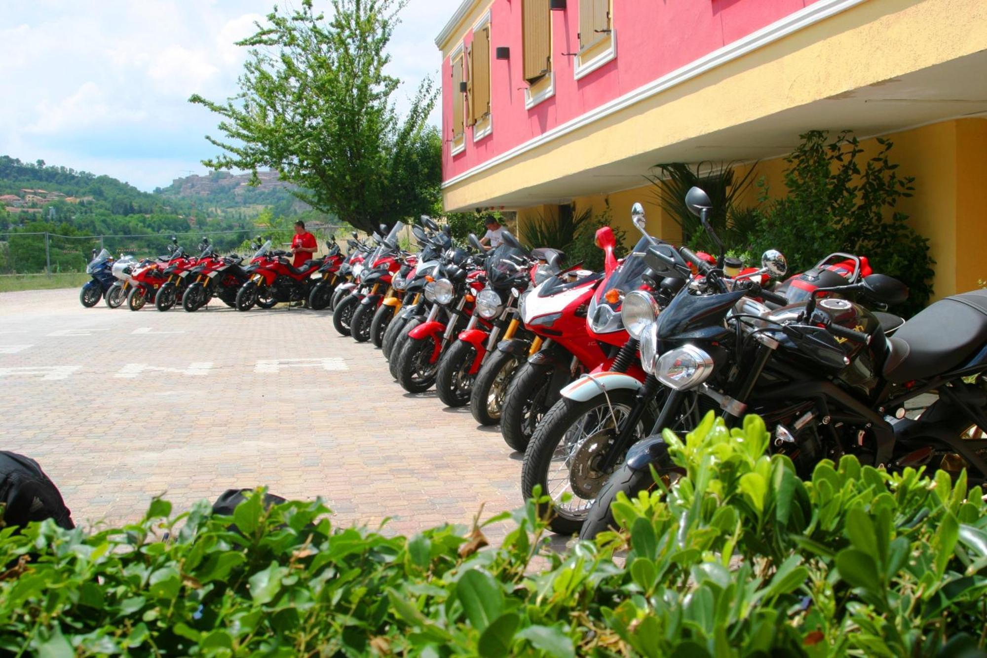 Hotel La Meridiana أوربينو المظهر الخارجي الصورة